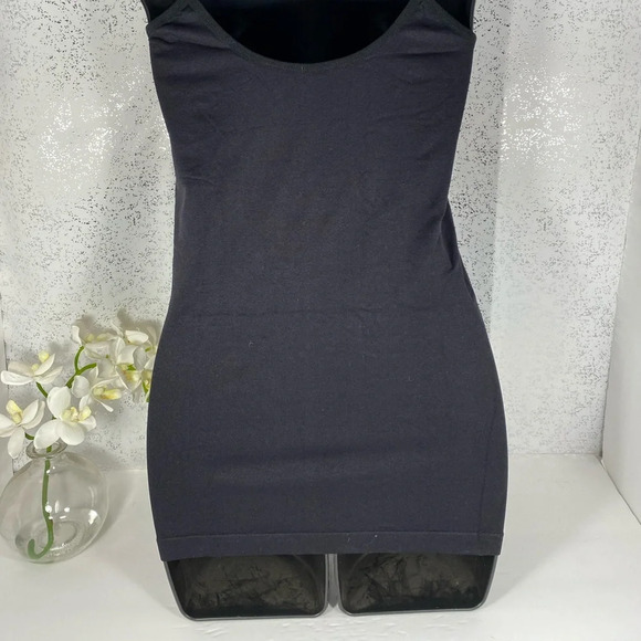 Tanco Black Tank Top - Picture 4 of 7